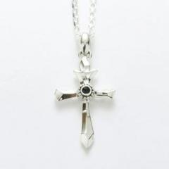 GARNI / ガルニ　Royal Cross Pendant S